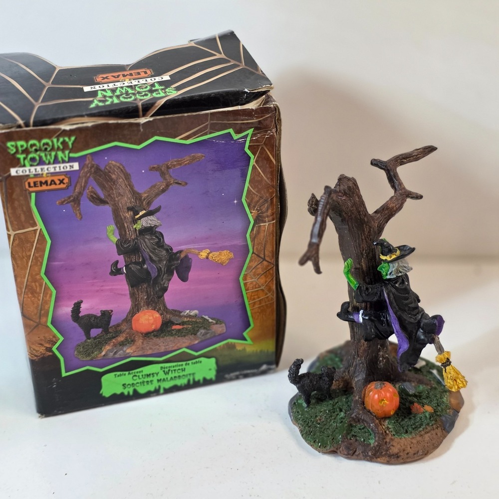2006 Lemax Spooky Town Village Clumsy Witch Table Accent Retired